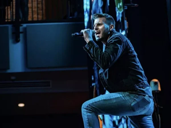 Justin Fabus knows country music is more than cowboy boots and big belt buckles