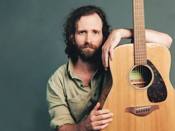 SNL alum Kyle Mooney makes music now, and he’s coming to Pittsburgh