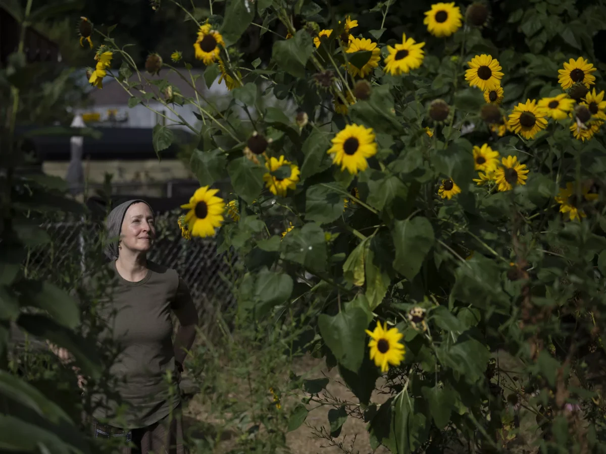 More Pittsburghers want to become death doulas