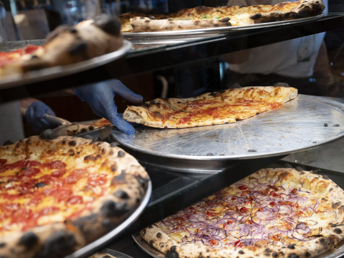 F&F Pizzeria opens in Mt. Lebanon